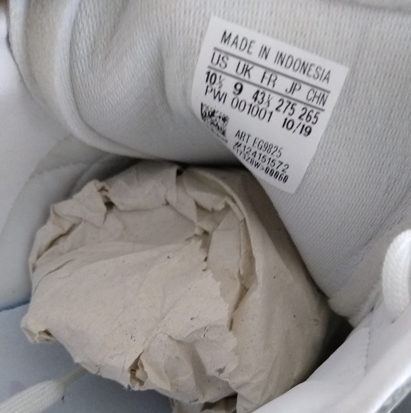 Adidas Women's Team Court Size 10.5 - Picture 2 of 5